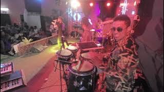 Ti Paulito de Rui Orlando e Paulo Flores ao vivo. percussao Yasmane Santos