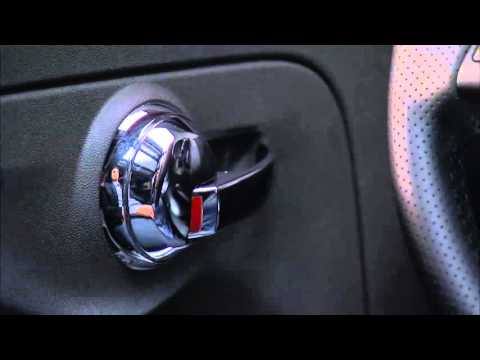 วีดีโอ: Fiat 500 มีน๊อตล้อล็อคไหม