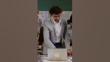 Interacting with other : Collaboration