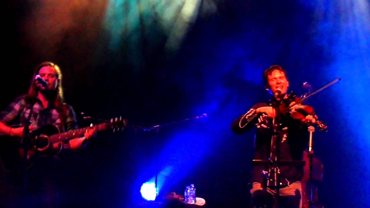 Old Crow Medicine show Wagon Wheel Live HMV Ritz Manchester 2013