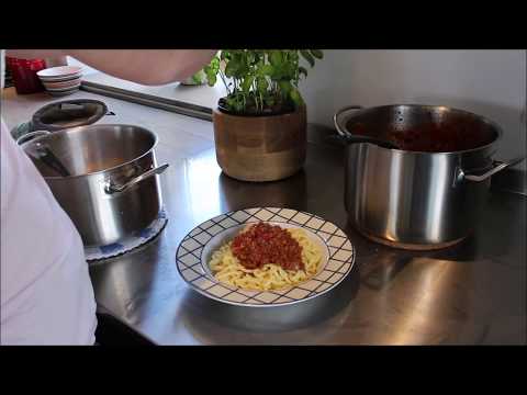 Video: Spaghetti Med Hjemmelavet Kødsauce