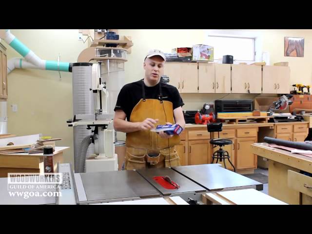 How to Lubricate a Table Saw  WoodWorkers Guild of America