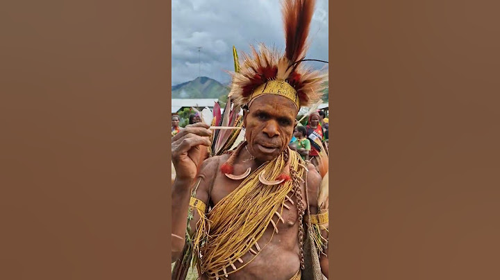 Playing with Piercings! Meanwhile in Papua New Guinea 🇵🇬 #yearofyou
