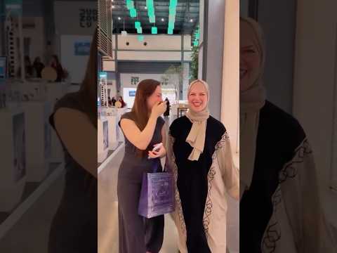 في احلى من هيك برأيكم ع شو عم يضحكوا لانا محمد لاناولين