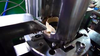 內繞式繞線機 Automatic Stator Winding Machine 內繞式繞線機 Automatic Stator Winding Machine