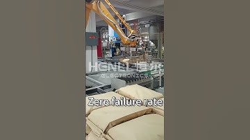 Robot arm, palletizing robot
