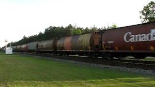 Amtrak P098 & Csx Q441 Meet At Folkston On 492009