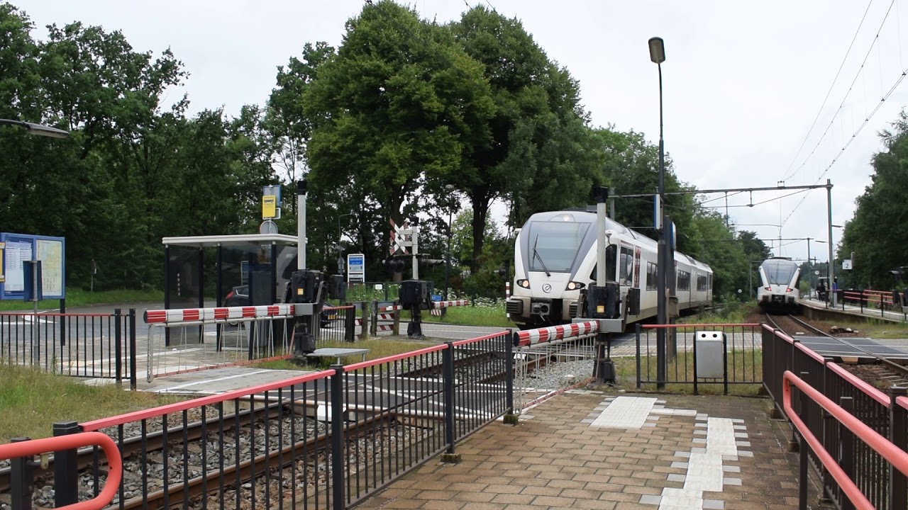 Spoorwegovergang Spaubeek / Dutch railroad crossing