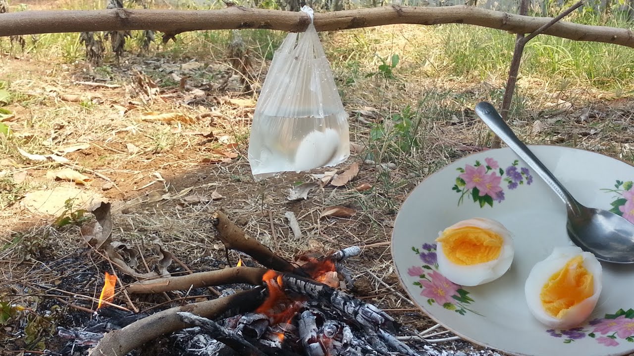 egg burnt pan Top cooking egg by plastic on fire