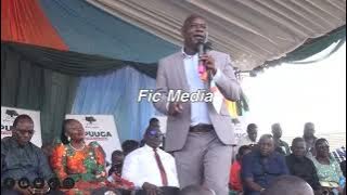 Class Monitor Kasibante Moses ayiye ku Madam Teacher Nambooze Betty amazzi🤭amuwadde ebibye🙊Kino kika