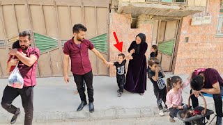 Download Lagu Master in Love | Returning to Fereshte Khanum's house with a broken heart and empty hands... MP3 Download Lagu Master in Love | Returning to Fereshte Khanum's house with a broken heart and empty hands... MP3