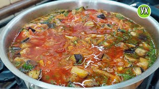 CREATIVE borscht! I show you what the tomatoes were crushed and sautéed for.