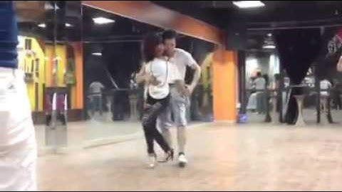 Hanoi Zouk Group - Linh Zeus & Sao Mai Bachata Sensual (Bachata Zouk Fusion) Class, Hà Nội, Việt Nam