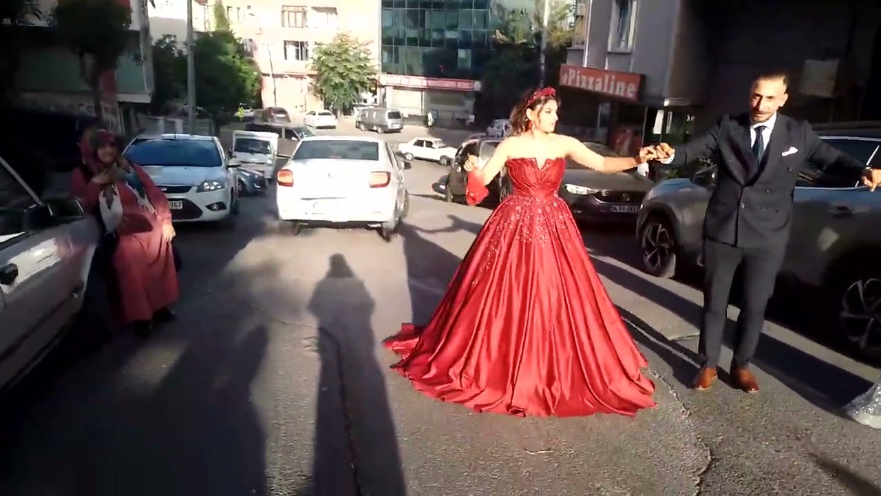 Dere köylü Murat Yıldırım Esranın düğün