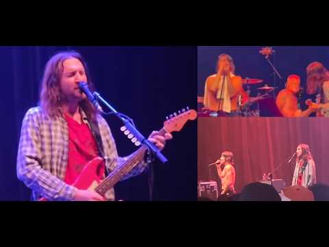 Red Hot Chili Peppers played rare 80s songs For Benefit Show In Los Angeles