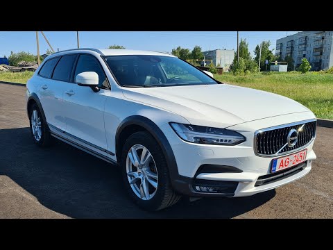 Volvo V90 Cross Country D4 190 л.с. AWD! Momentum + комплект для большого ТО.