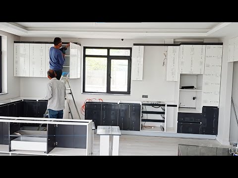 Video: Mutfak dolaplarının hangi yükseklikte asılacağı: brifing