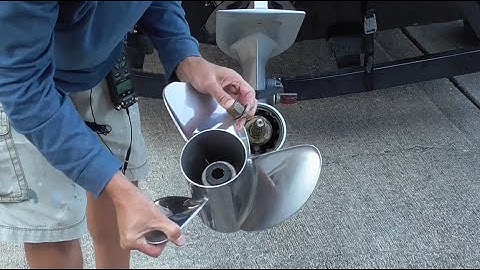 Installing a Solas propeller on a 2019 Mercury ProXS 115.