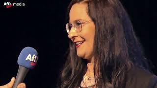 Klaus Hochscheid im Gespräch mit Catalina Monzon (AfD)