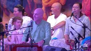 Beautiful Hare Krishna Kirtan by Mahatma Das