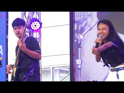 Jump Hug - KLEAR covered by MONDEENEE - SNEAKER AGES Thailand Band Competition 2026