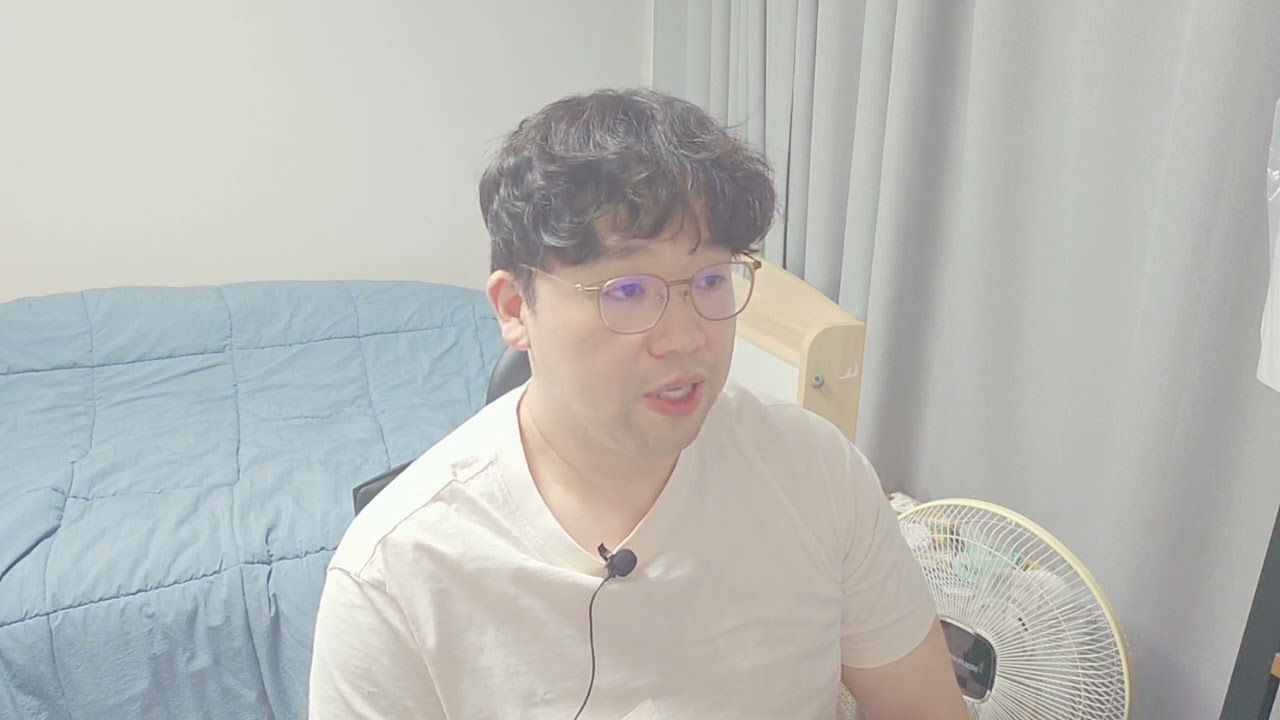 The Black Messenger and ths Sand Clock