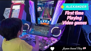 Alexanders first time Playing video games in Akihabara  Tokyo Japan 🇯🇵