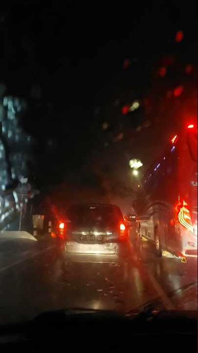 Syahdunya hujan di kota yogyakarta #shorts #short #statuswa #statuswhatsapp