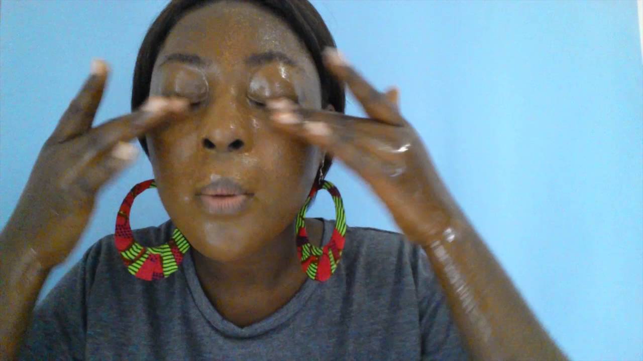 REMOVING MAKEUP WITH COCONUT OIL YouTube