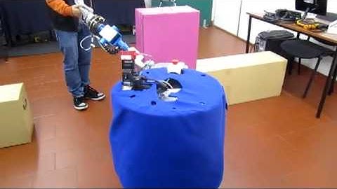 Control of a mobile manipulator with whole-body obstacle avoidance
