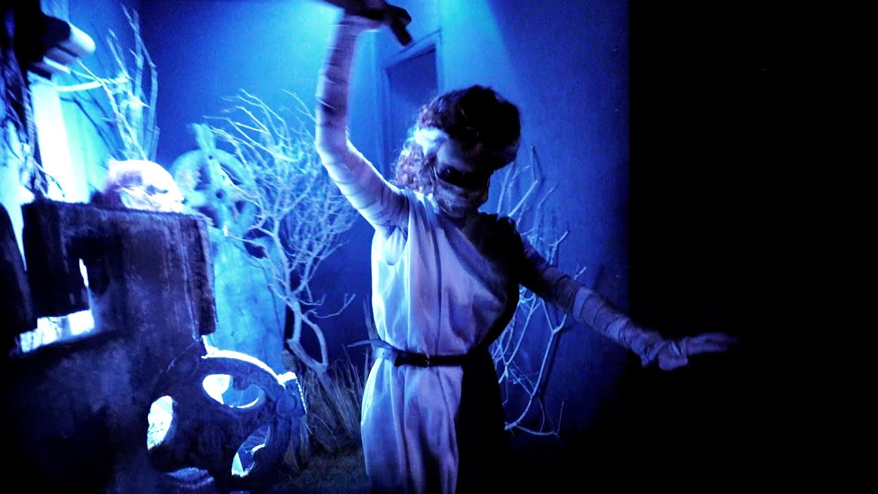 Bride of Frankenstein LIVES Halloween Horror Nights 2021 Full Maze POV ...
