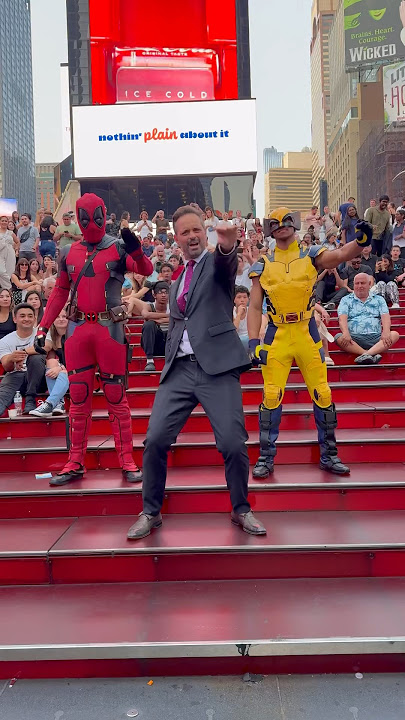 Bye bye bye 👋🏻 #deadpool #wolverine #nyc #timessquare