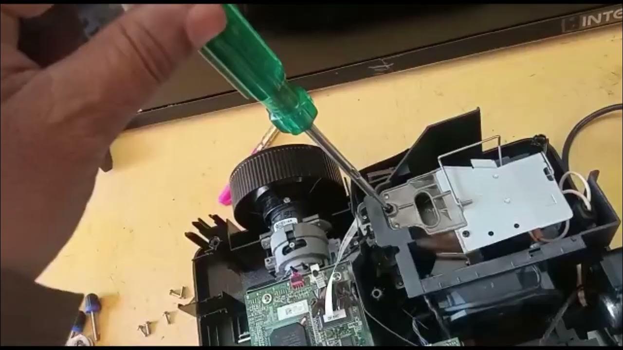 Repairing a standby projector. YouTube