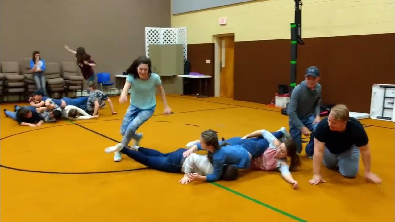 2017-02-23-life-church-youth-group-games-2-youtube