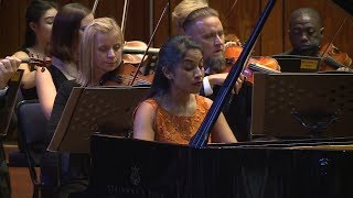 Pallavi Mahidhara : Classical Pianist