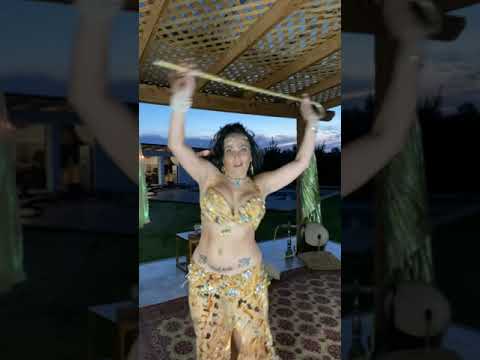 Maestra Gada Kanaan, bailando Nour Ala Nour
