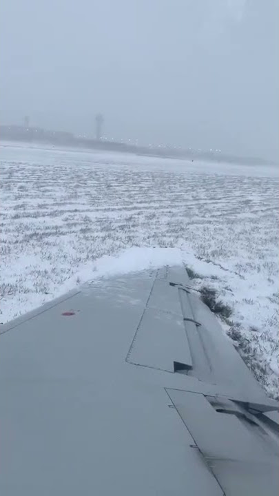 Plane slides off runway at Chicago airport during snowstorm | ABC7