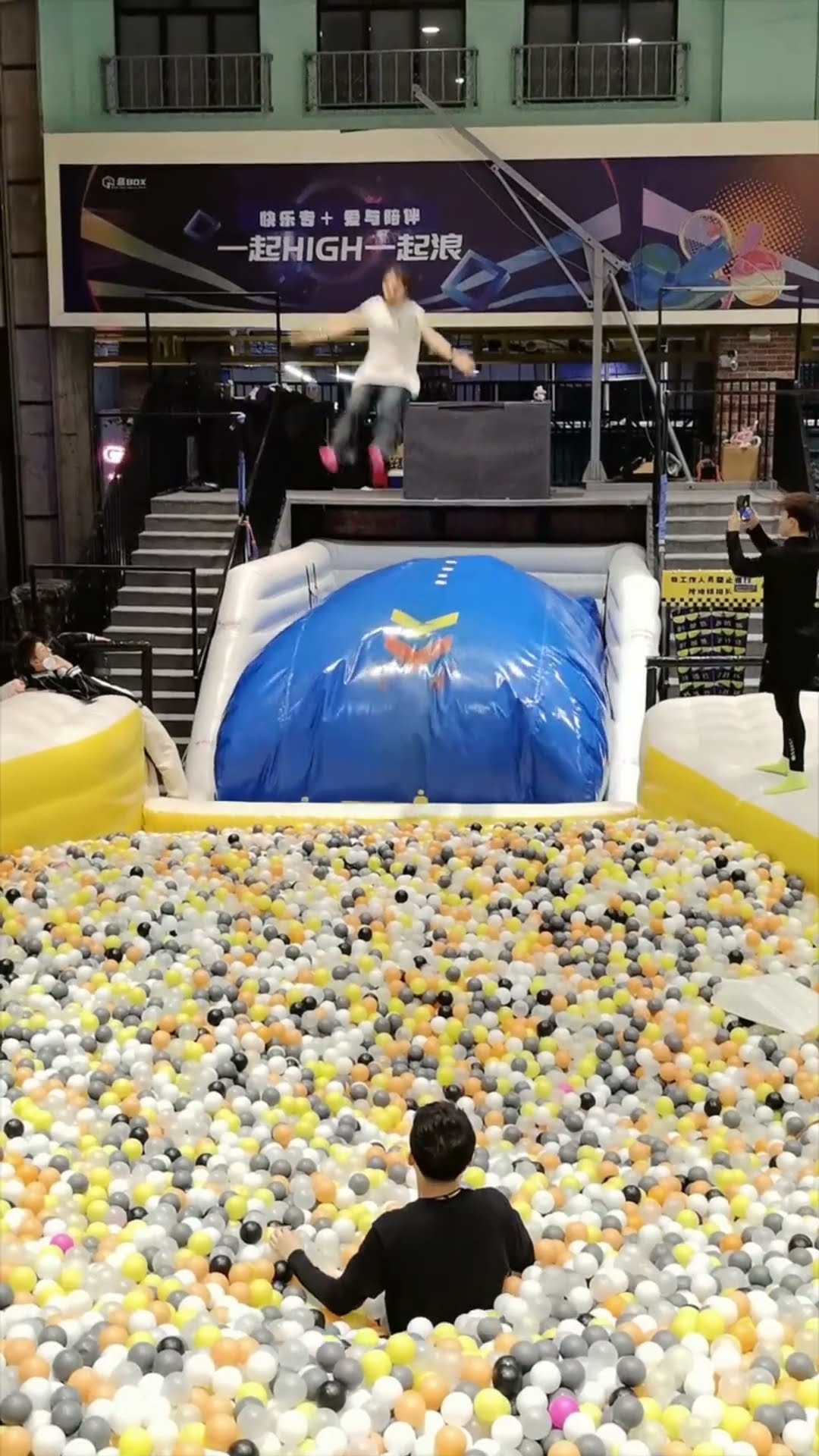 This Trampoline Is So?? Fun! Why Didn't We Just Start Jumping Around Like This When We Were Kids