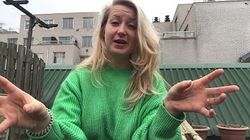 Together making a love orgonite (Dutch)