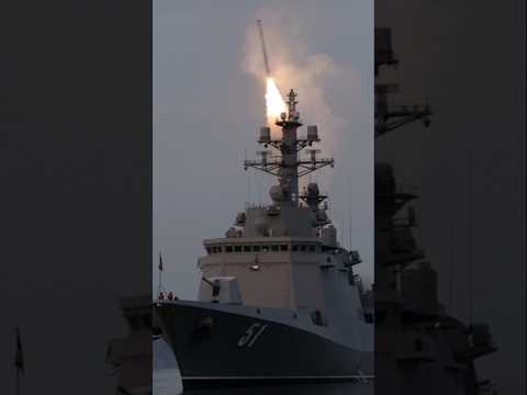 Video Seúl confirma el lanzamiento de 10 misiles balísticos desde Corea del Norte al mar de Japón