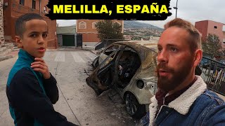 MiniMorad enseña al GUIRI el PEOR BARRIO de MELILLA | La Cañada de la Muerte