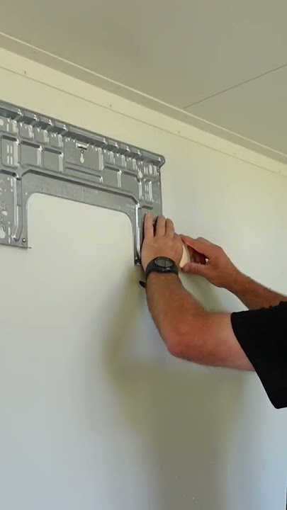Installing a split AC unit 💪 #electrician