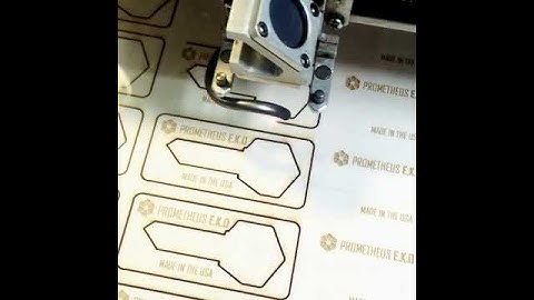 Prometheus EKO: laser cutting key holders!