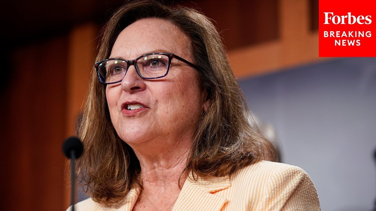 Deb Fischer: US Must 'Support The Brave People Of Ukraine'
