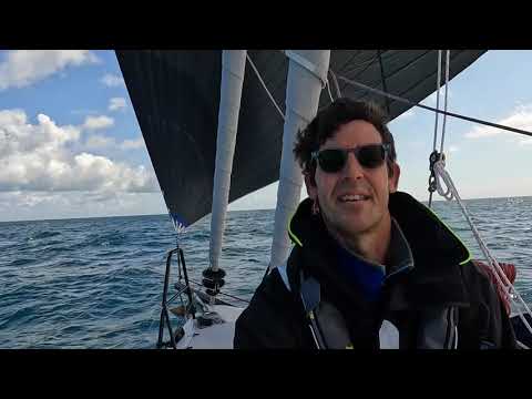 ⁣Full sails hoisted, backing into slip and boat fixes