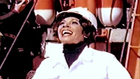 Shirley Bassey - Everything's Coming Up Roses (On an Oil Rig!) (1976 Show #6)