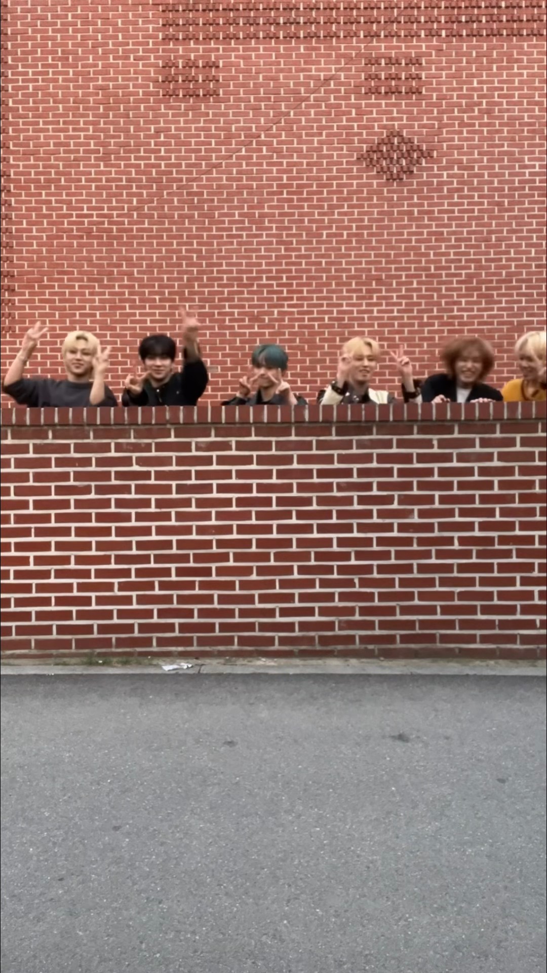 ✌?‍❄️???️??✌️#엔카이브 #NCHIVE #이안 #E_aN #하엘  #HA_L #강산 #KANGSAN #유찬 #YUCHAN #주영 #JUYOUNG #엔 #N