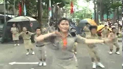 Con cào cào (Múa dân vũ)