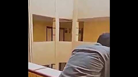 طالب بجامعة الأزهر يودع جامعتة في يوم التخرج بتلاوة في غاية الجمال والروعة