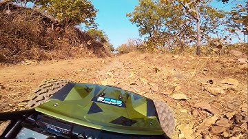 Axial Yeti Xl - Gentle Crawling and Off Roading - Gopro.